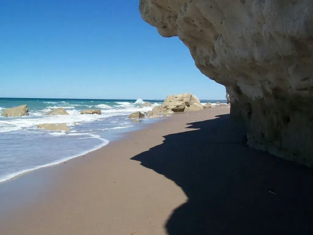 plata las grutas